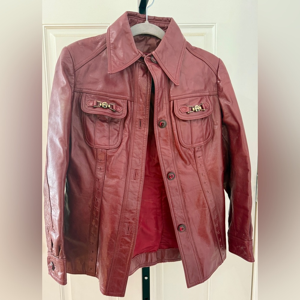 Vintage Etienne Aigner Women's Leather Jacket - Picture 2 of 10